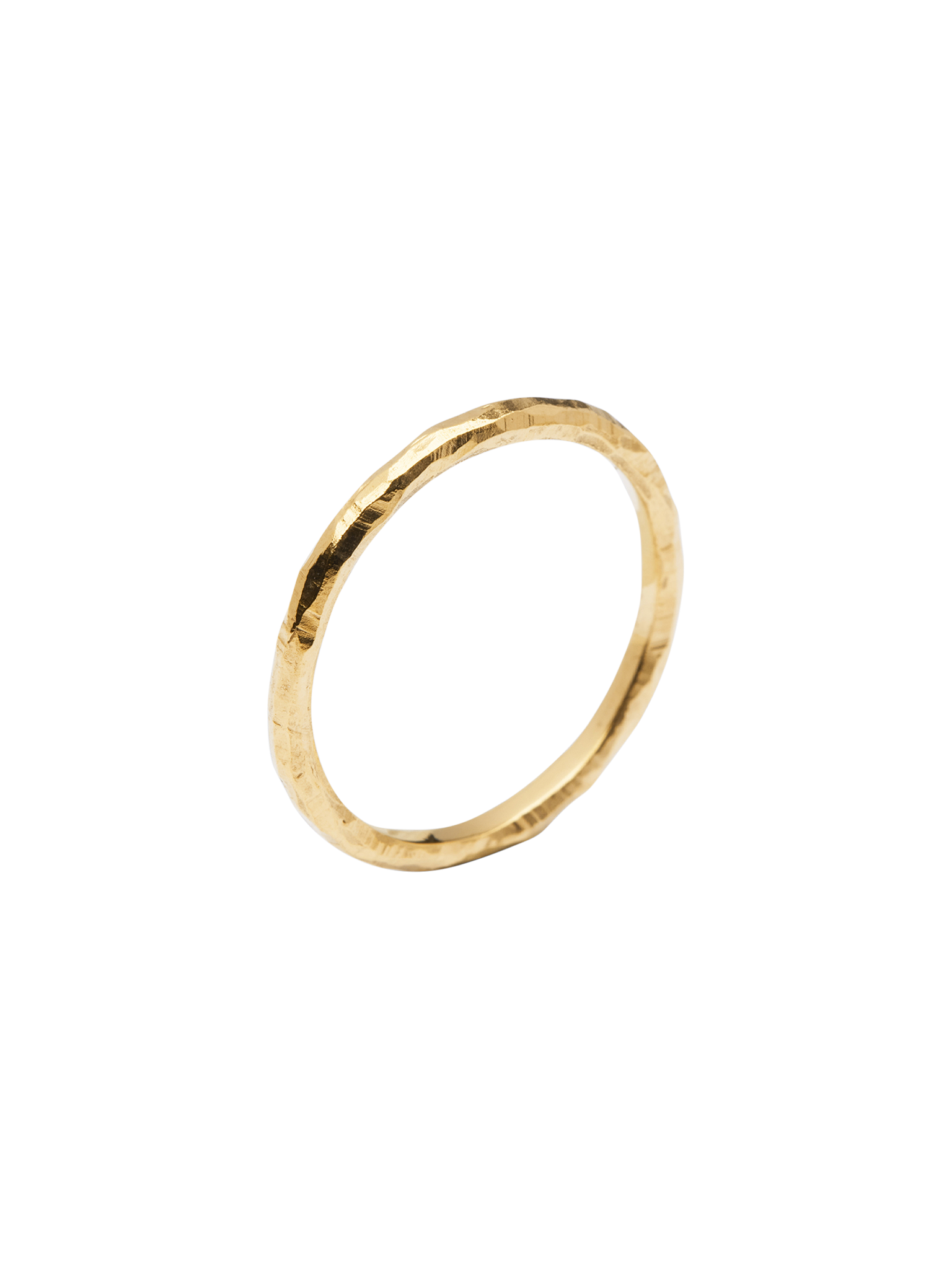 Ringo hammered plain ring in 18k yellow gold